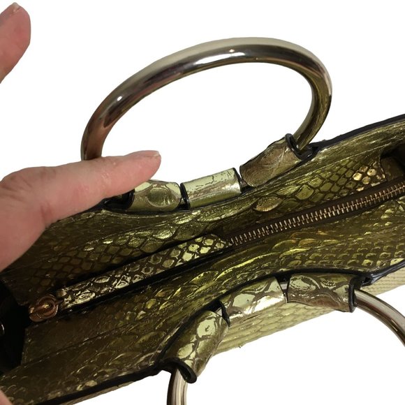Henri Bendel Small Snakeskin Handbag Metallic Gold Faux Leather Evening Party - Picture 7 of 10